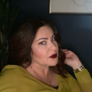 Meet your Posher, Rose